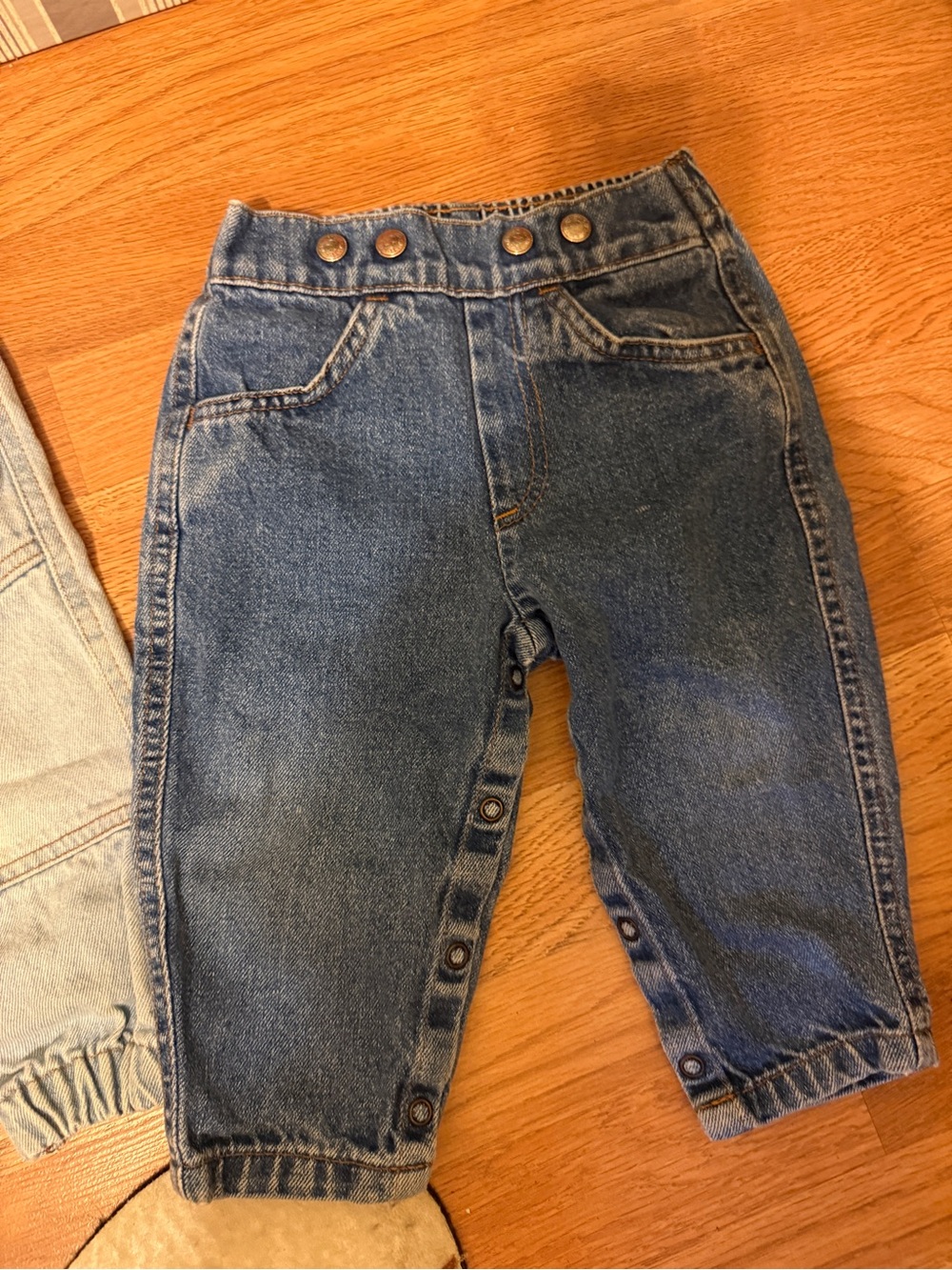✨ Vintage toddler jeans 2 pair